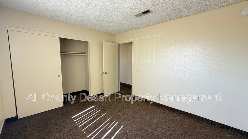 Building Photo - 13079 Eliseo Rd