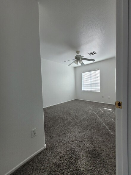 Building Photo - 5926 Silver Trace Ct