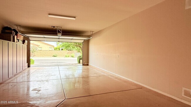 Building Photo - 5135 S Cupertino Dr