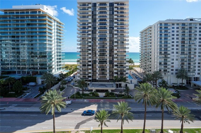 Building Photo - 5700 Collins Ave