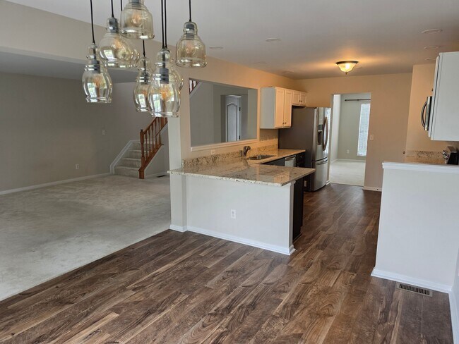 Building Photo - 9845 Burleigh Ln