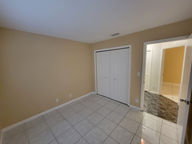 Building Photo - 9831 NW 53rd Ct