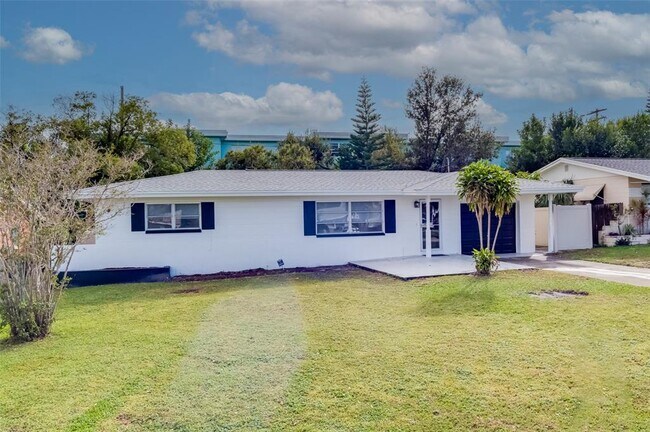 Building Photo - 11424 79th Ave