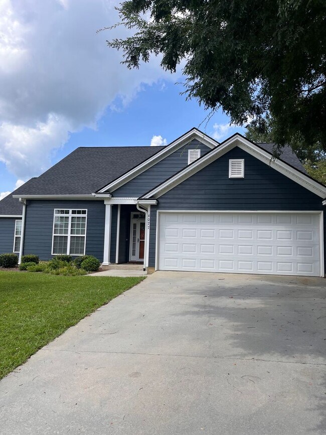 Building Photo - 4077 Huntley Dr