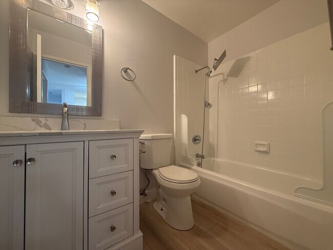 Building Photo - Upstairs Remodeled 1 Bedroom 1 Bath South San Jose Condo