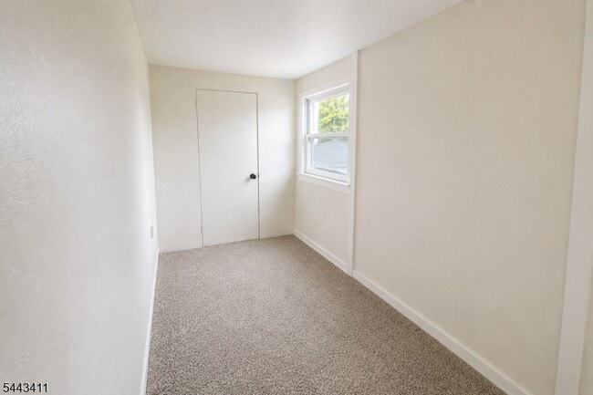Building Photo - 115 Columbus Pl