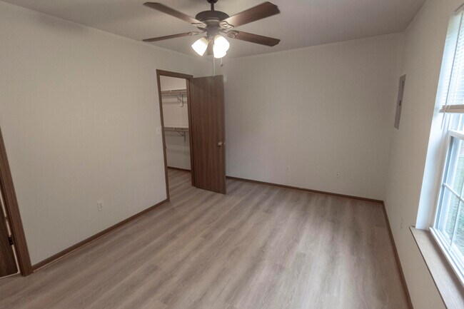 Building Photo - 1627 Bold Ruler Ct