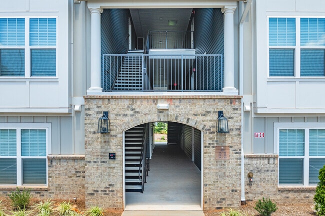 Building Photo - Hamilton Reserve