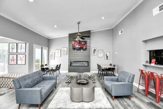 Building Photo - 5959 Bonhomme Rd