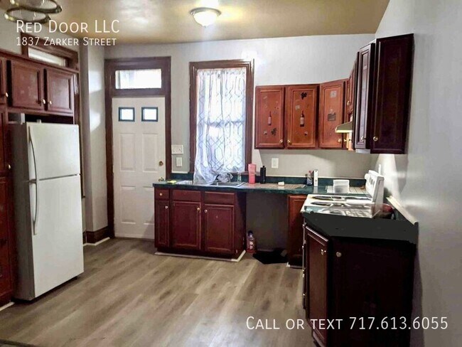 Building Photo - 1837 Zarker St