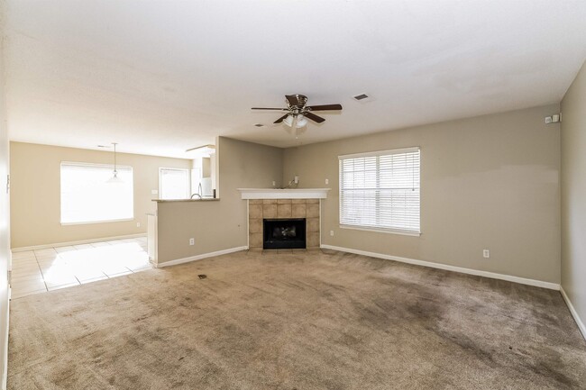 Building Photo - 6821 Kamali Ave