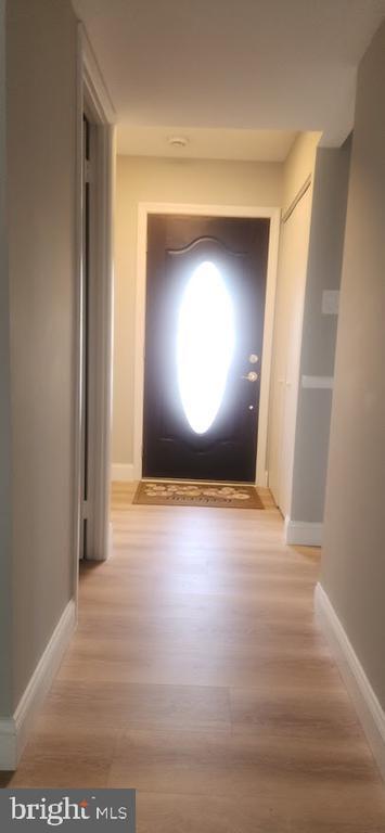 Building Photo - 15 Queen Anne Ct