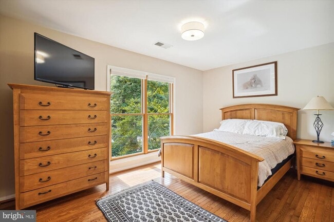 Building Photo - 10408 Hunter Ridge Dr