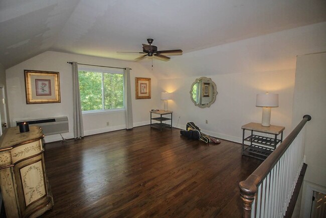 Building Photo - 4265 Deerwood Ln