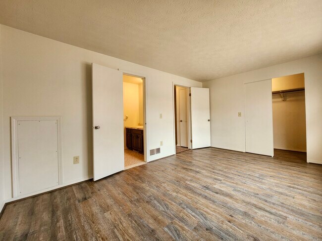 Building Photo - 34 Orchard St