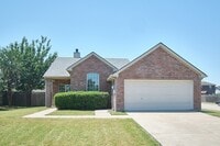 Building Photo - 501 Harvard Dr
