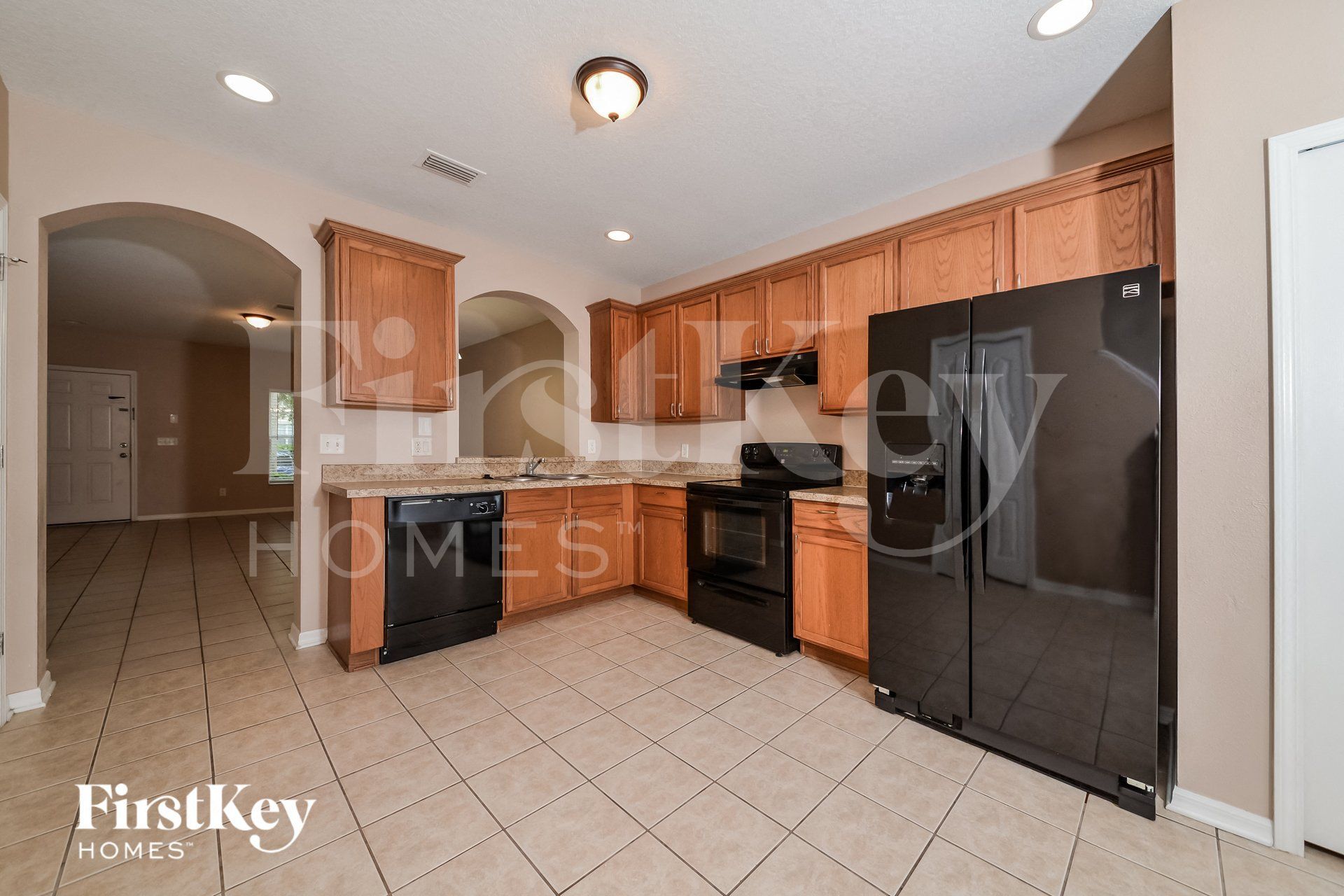 Building Photo - 15825 Fishhawk Falls Dr