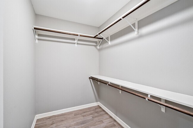 Building Photo - 1020 Tesoro Pass