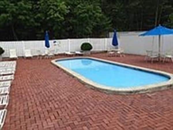 Building Photo - 44 Bayberry Dr