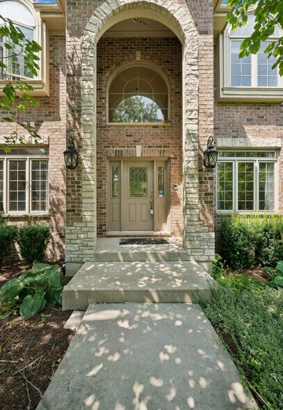 Building Photo - 2227 Spartina Rd