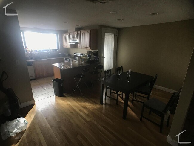 Building Photo - Brainerd Condo