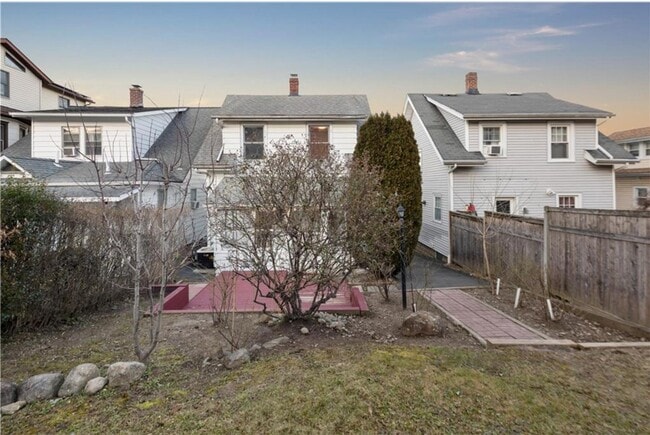 Building Photo - 28 Conklin Ave