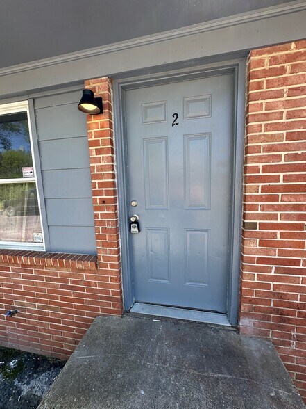 Building Photo - 3410 Elizabeth St NW