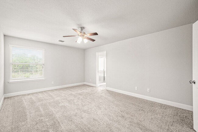 Building Photo - 13154 Beals Cir