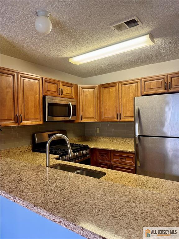 Building Photo - 826 Edpas Rd