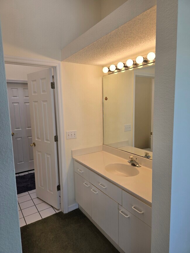 Building Photo - 346 Madeira Cir