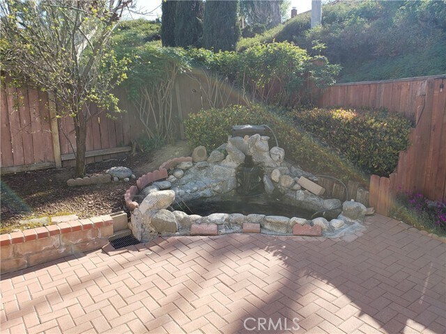 Building Photo - 2015 Clear River Ln