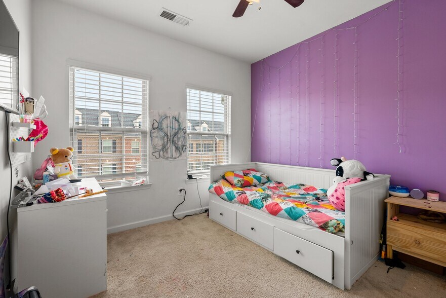 Building Photo - 14407 Sandy Ridge Ln