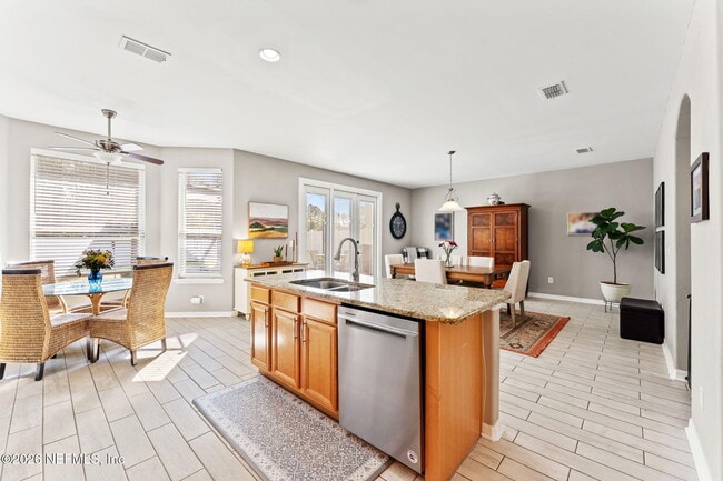 Building Photo - 563 Longmill Ln