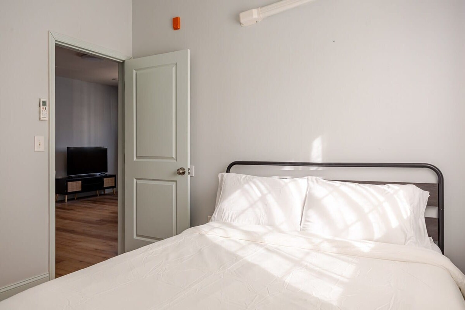 Building Photo - 1384 Ridge Ave