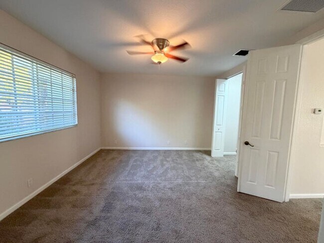 Building Photo - 7407 Briella Dr