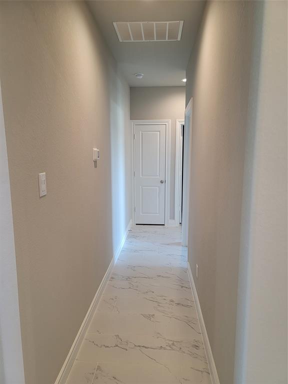 Building Photo - 431 Hunters Xing Dr