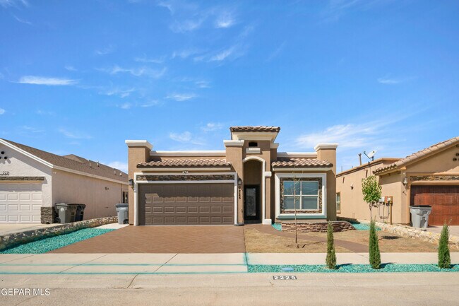 Primary Photo - 2225 Amber Point Pl
