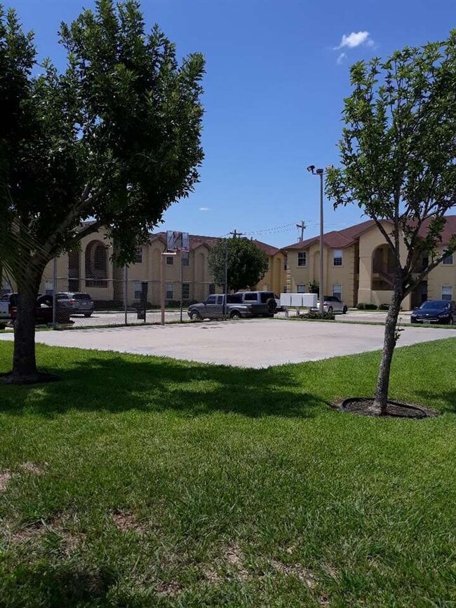 Building Photo - 9804 Cantera Ct
