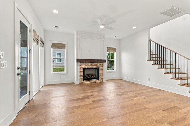 Building Photo - 5009 Owenruth Dr