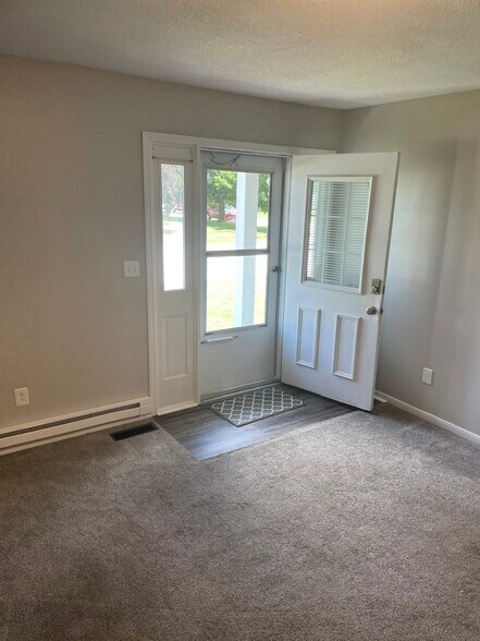 Building Photo - 1017 Ebersole Blvd