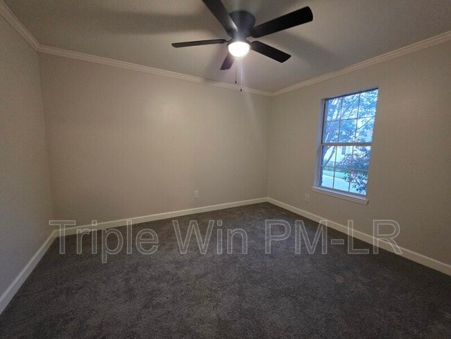 Building Photo - 12512 Woodbury Dr