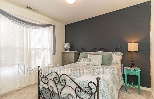 Building Photo - 7891 Morgan Pointe Cir