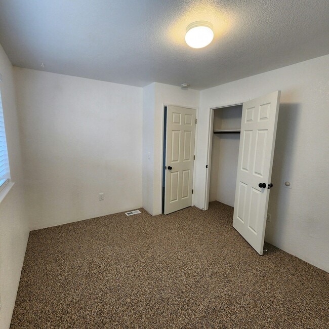 Building Photo - 3896 Rohnerville Rd