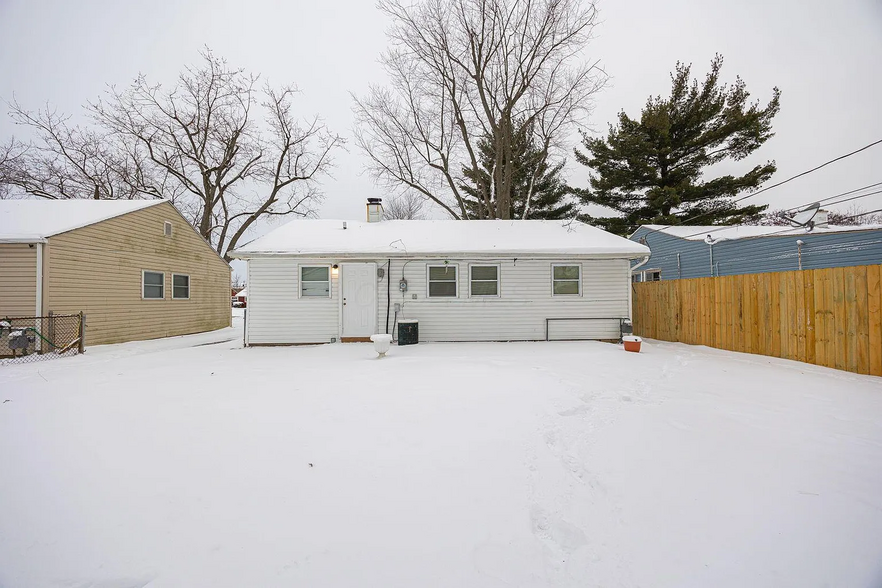 Building Photo - 1134 S Hampton Rd