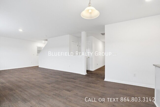 Building Photo - 227 Millen Dr