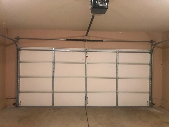 Building Photo - 3Bd/2Ba Single Story House - Available to View!