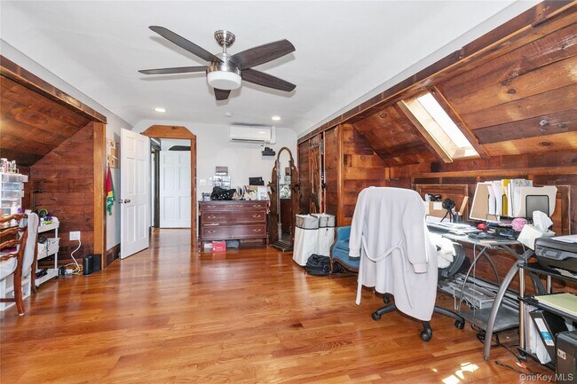 Building Photo - 87-13 135th St