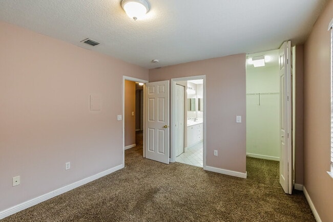 Building Photo - 16209 SW 49th Ct