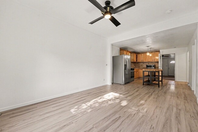 Building Photo - 3537 Lipan St