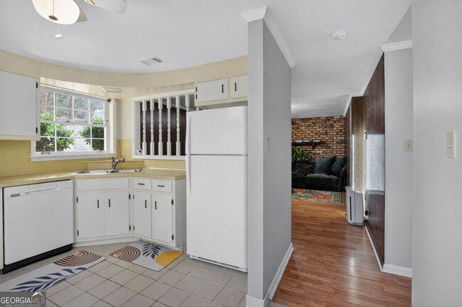 Building Photo - 2064 Adriatic Dr NW